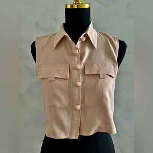 Sleeveless baby pink Button-Front Utility Crop Top